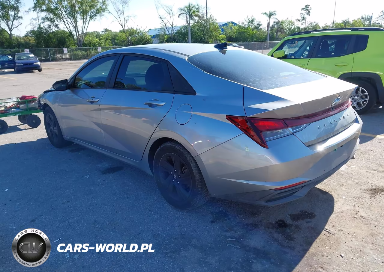 2021 Hyundai Elantra Sel VIN:5NPLM4AG3MH035886 - 3