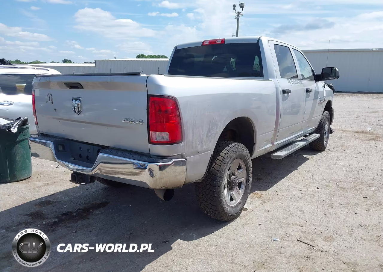 2014 Ram 2500 Tradesman VIN:3C6UR5CL0EG214104 - 4