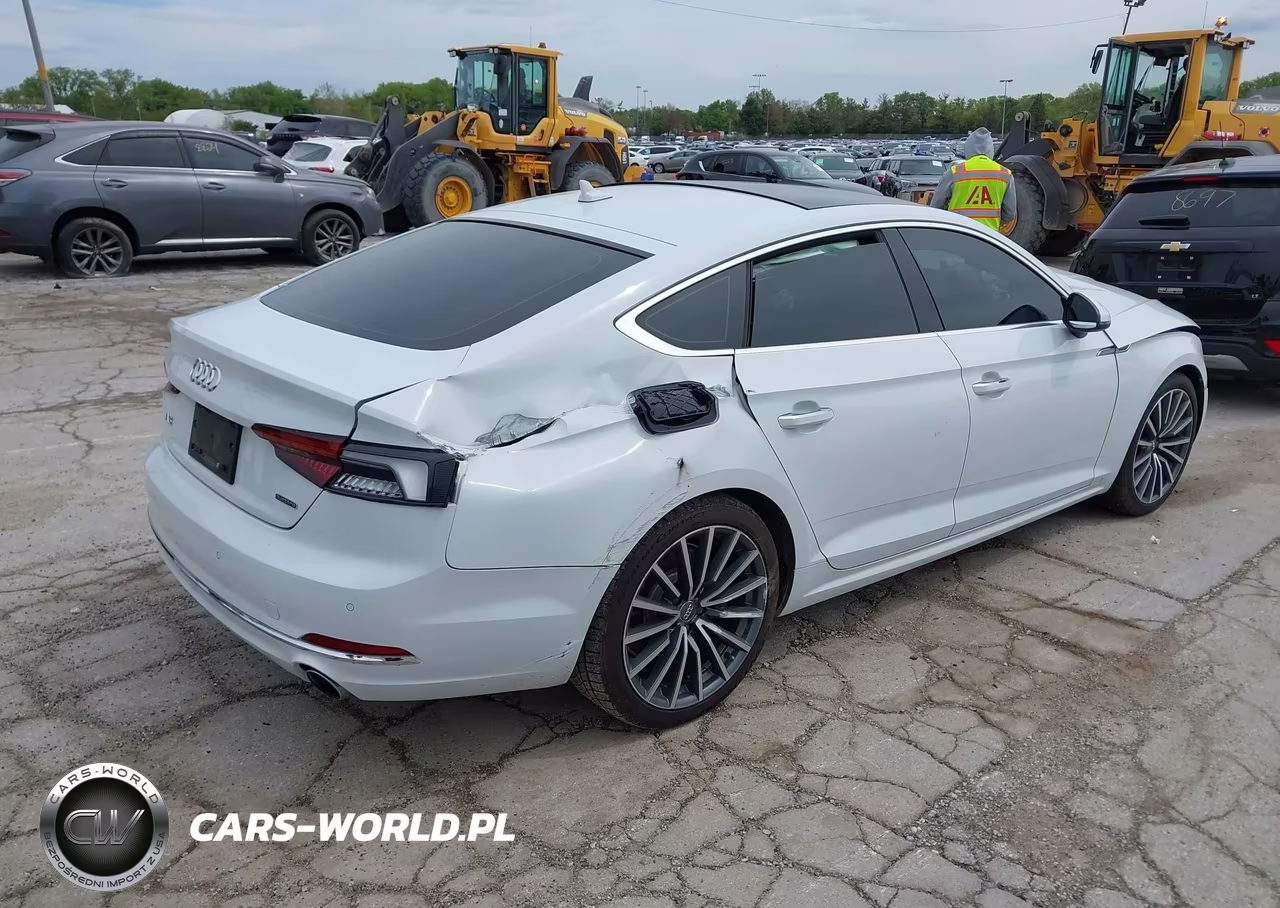 2019 Audi A5 45 Premium VIN:WAUBNCF5XKA050414 - 4