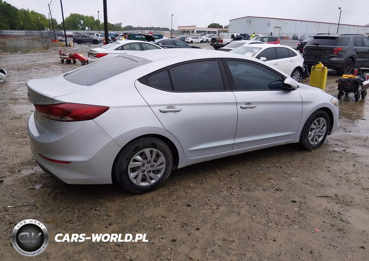 2018 Hyundai Elantra Se VIN:KMHD74LF0JU523853 - 4