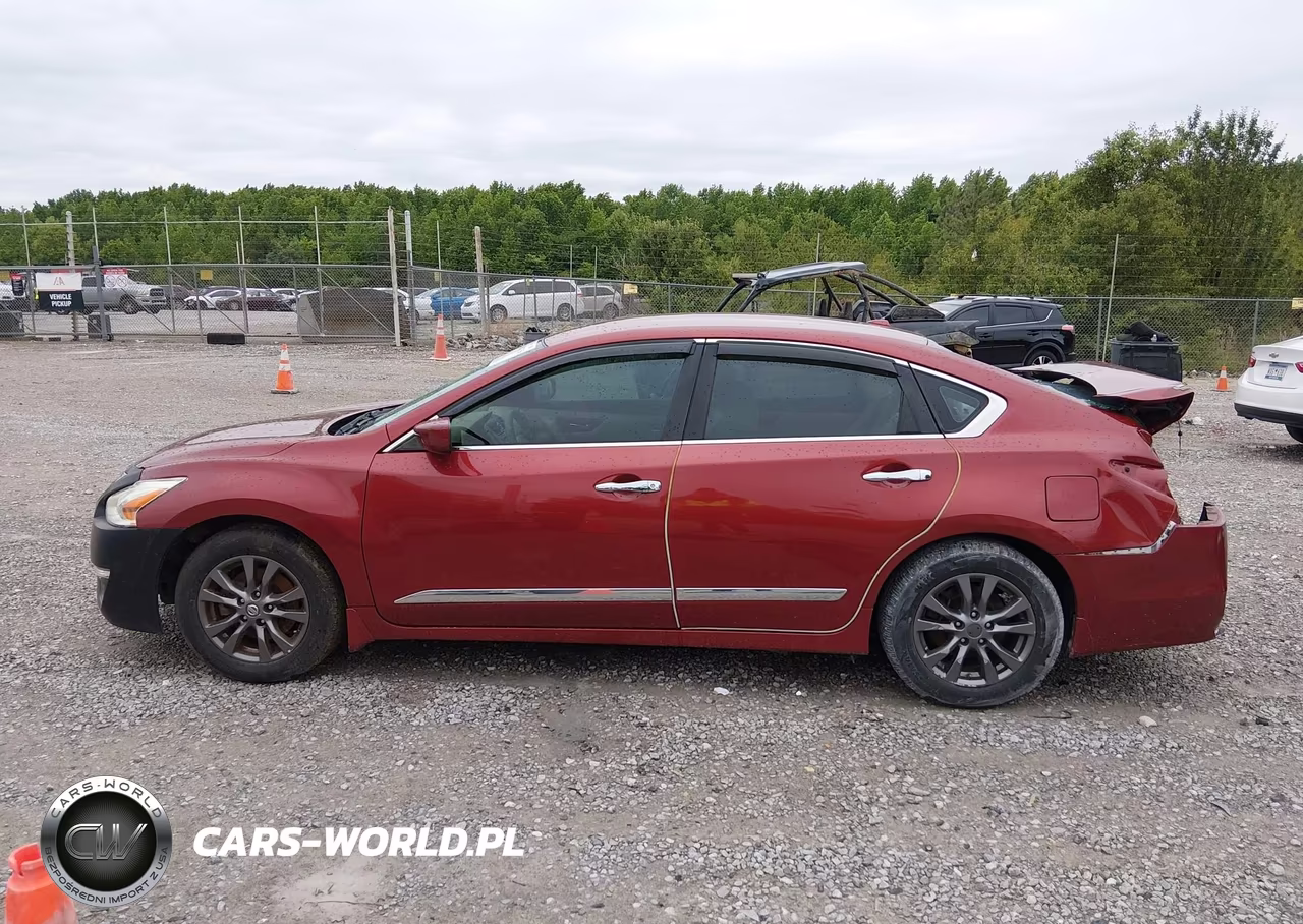 2015 Nissan Altima 2.5 S VIN:1N4AL3AP3FN916486 - 14