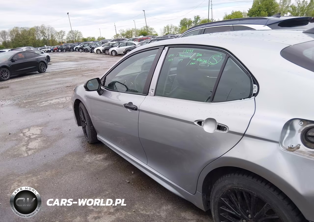 2020 Toyota Camry Se Nightshade Edition VIN:4T1G11AK0LU314967 - 15