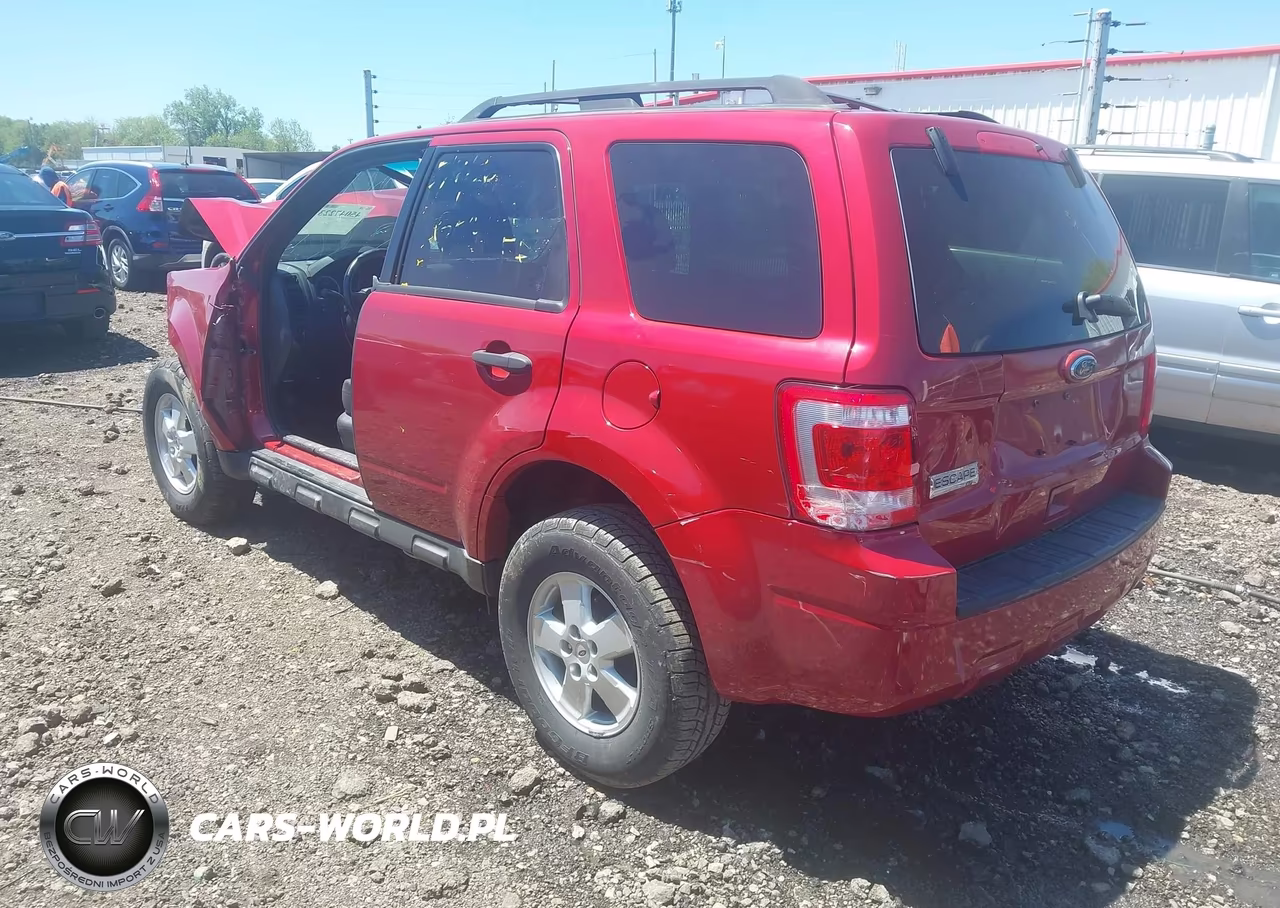 2010 Ford Escape Xlt VIN:1FMCU0D77AKC87766 - 3