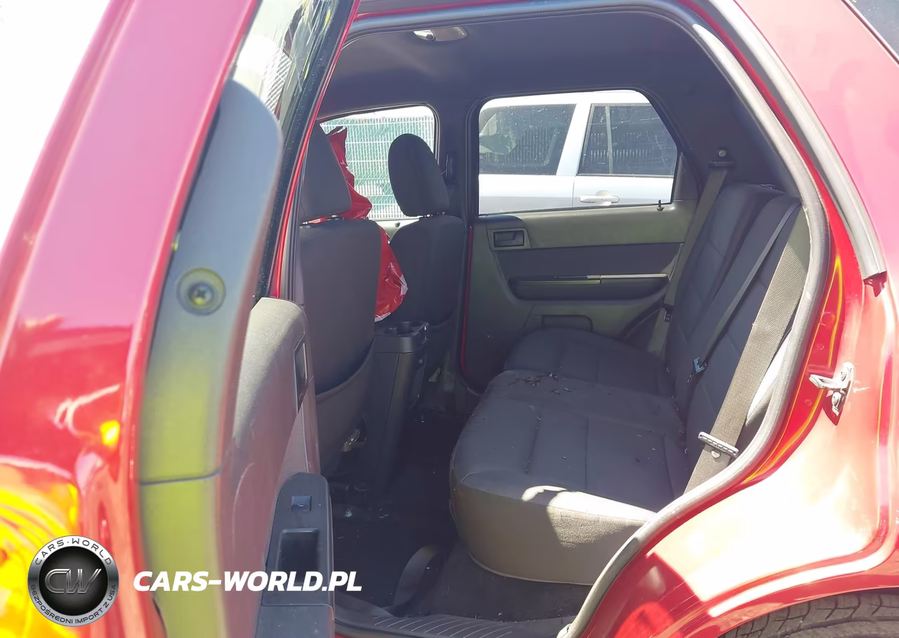 2010 Ford Escape Xlt VIN:1FMCU0D77AKC87766 - 8