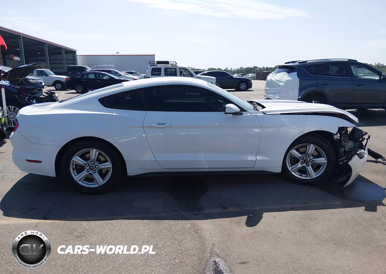 2015 Ford Mustang V6 VIN:1FA6P8AM9F5402221 - 13