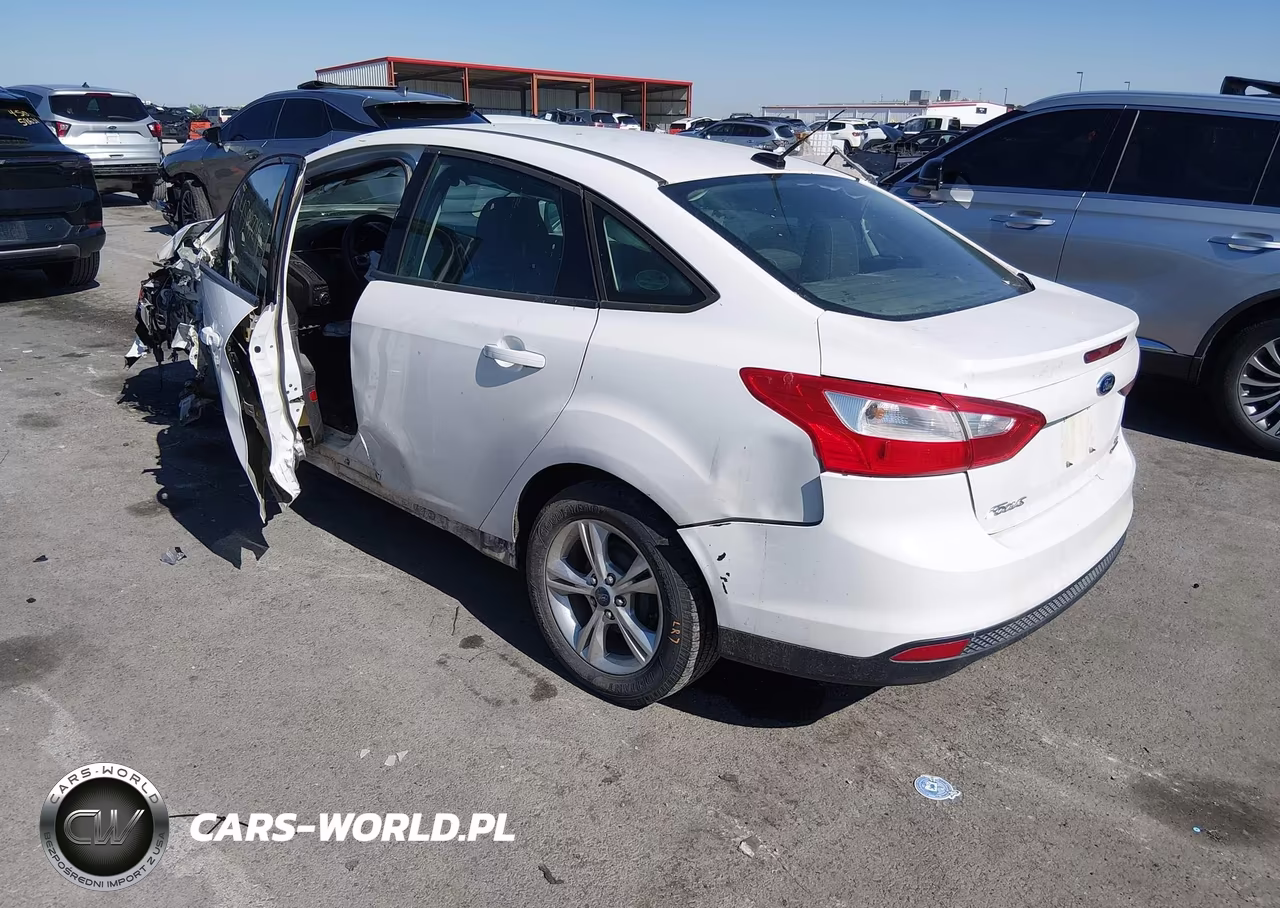 2013 Ford Focus Se VIN:1FADP3F29DL153588 - 3