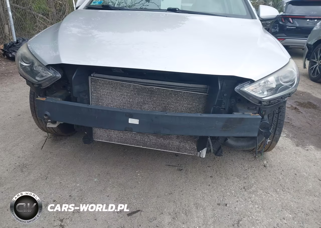 2018 Hyundai Elantra Value Edition VIN:KMHD84LF6JU492038 - 6