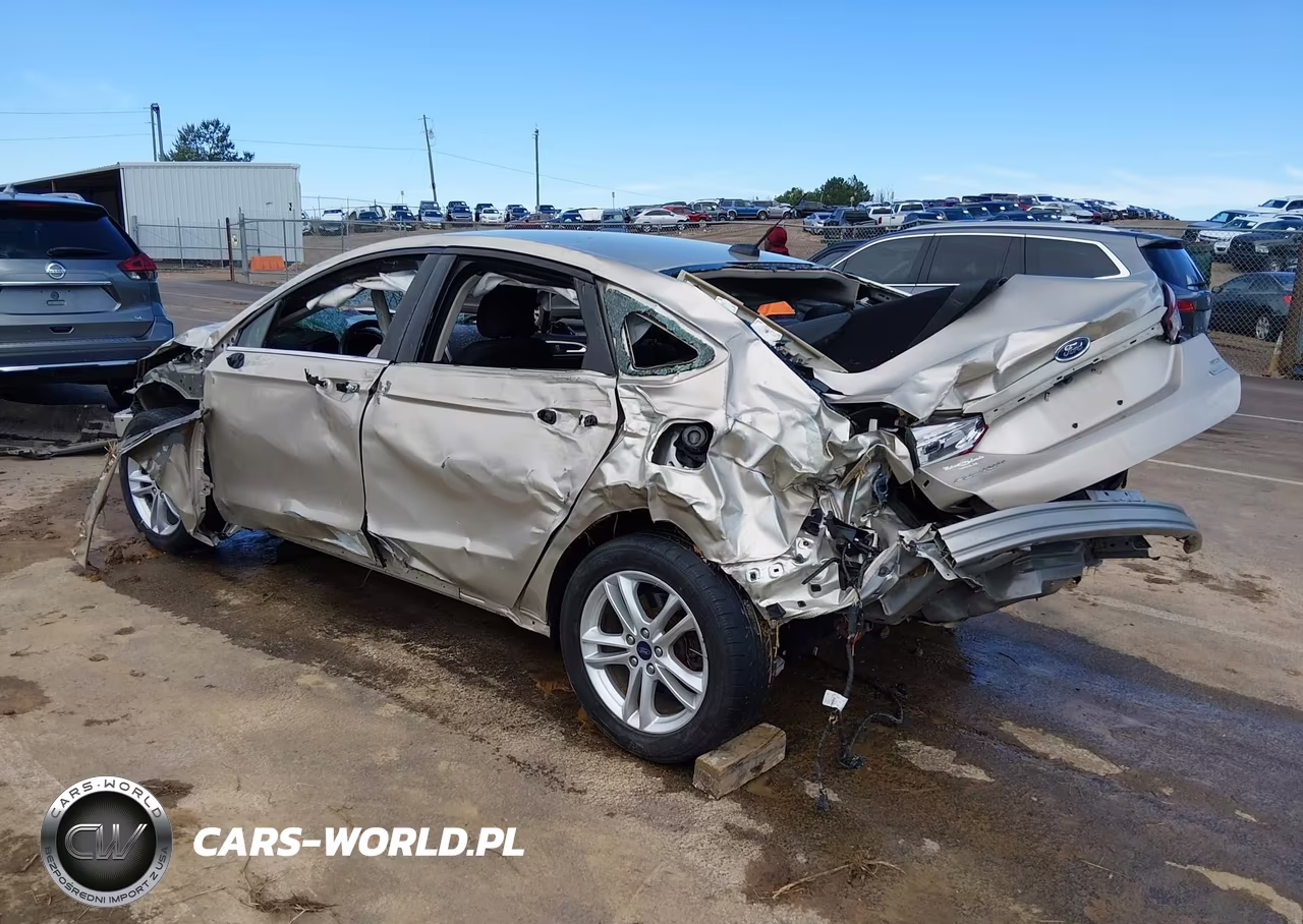 2018 Ford Fusion Se VIN:3FA6P0HD3JR275981 - 3
