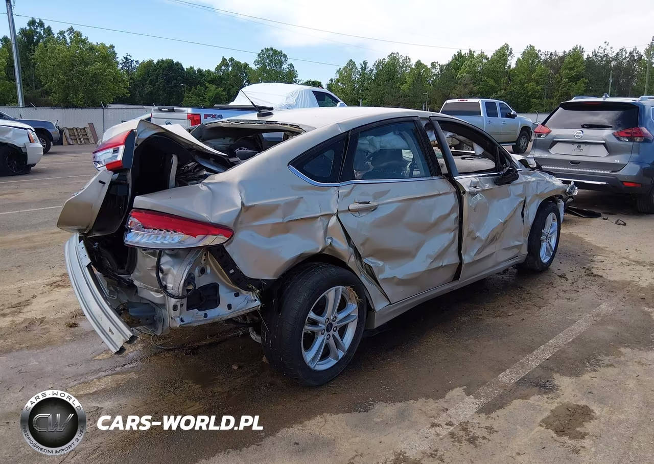 2018 Ford Fusion Se VIN:3FA6P0HD3JR275981 - 4