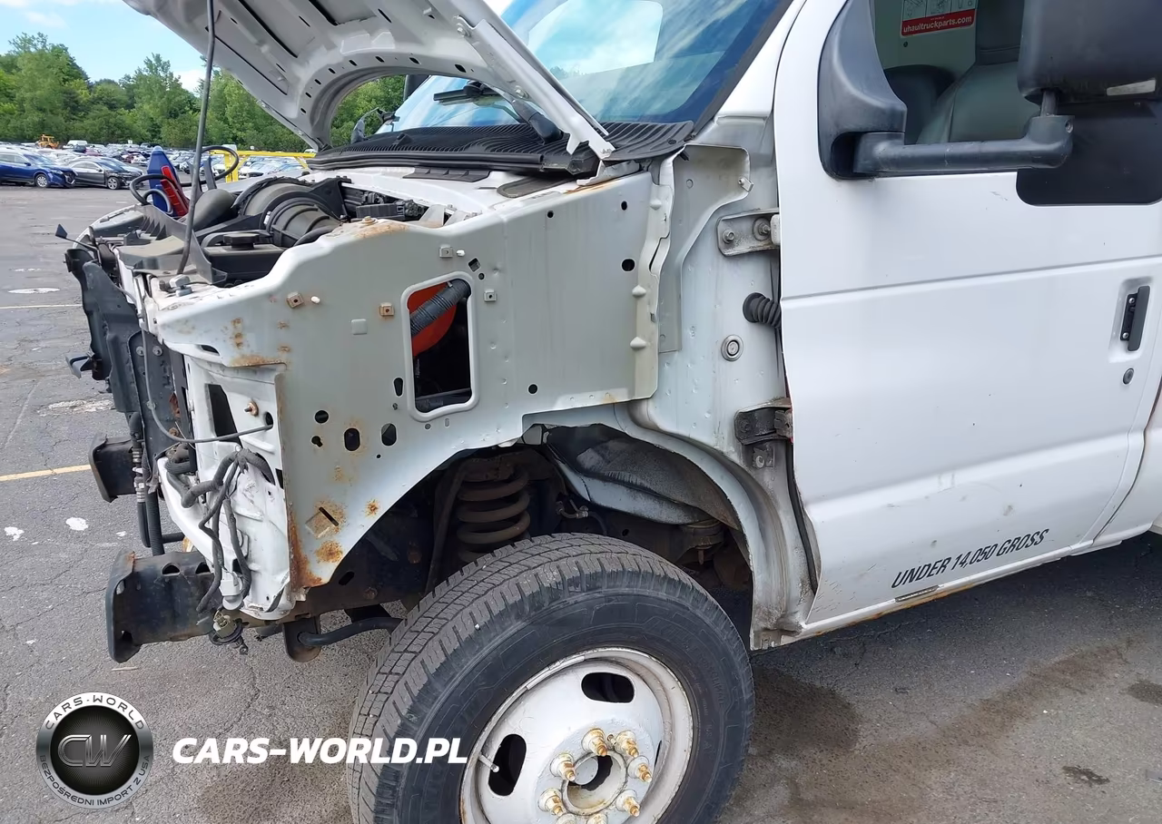 2009 Ford E-450 Cutaway VIN:1FDXE45S89DA11332 - 6