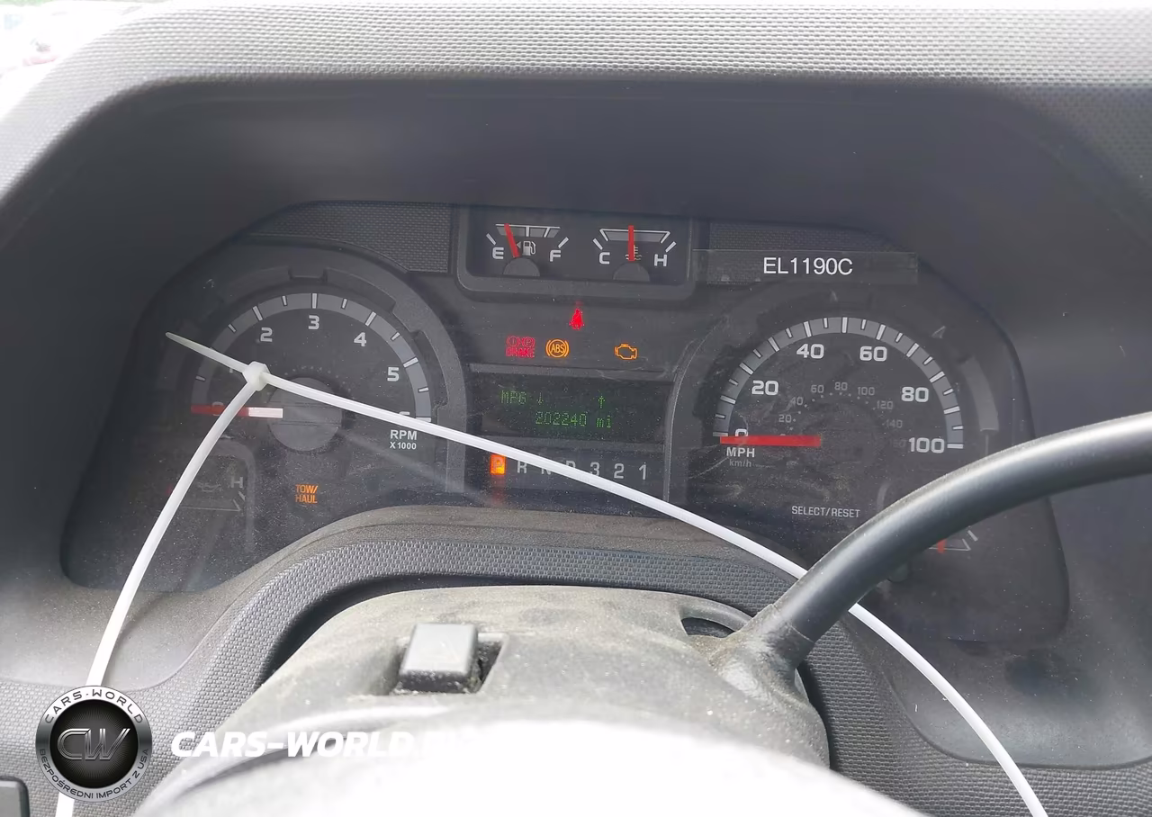 2009 Ford E-450 Cutaway VIN:1FDXE45S89DA11332 - 7
