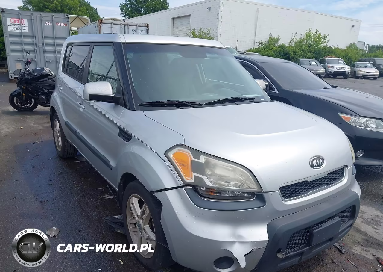 2011 Kia Soul +