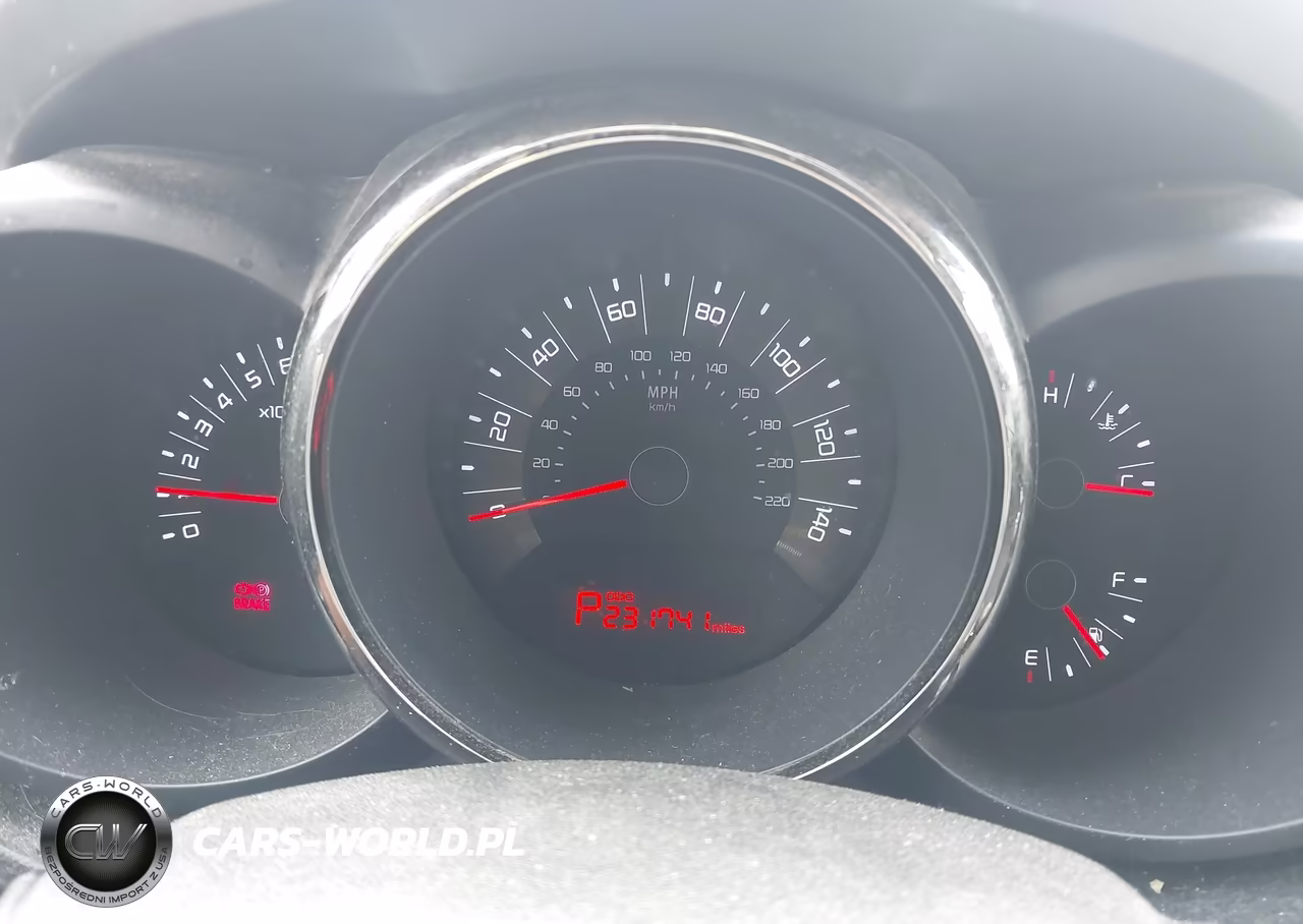 2011 Kia Soul + VIN:KNDJT2A27B7335855 - 7