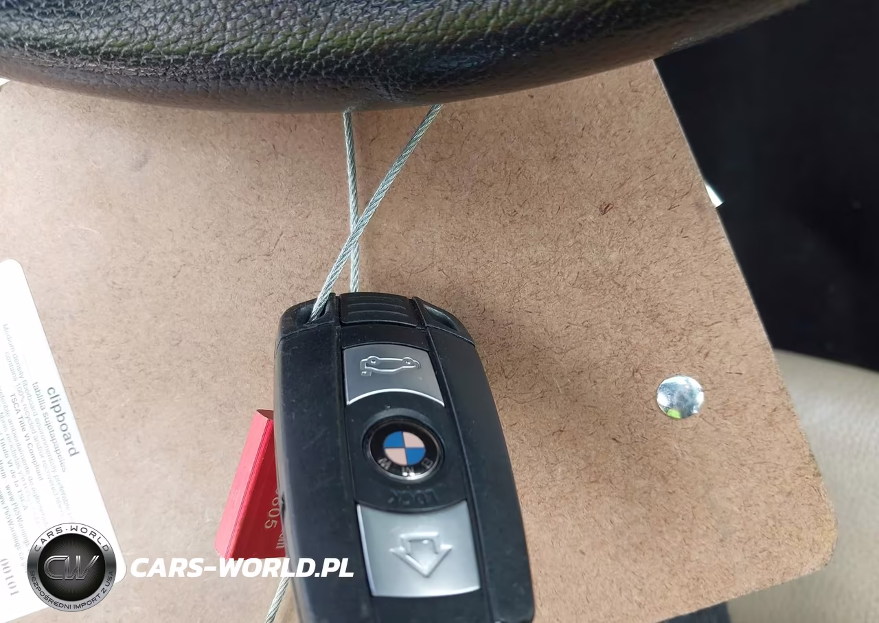 2012 BMW 135I VIN:WBAUN7C59CVM26261 - 11