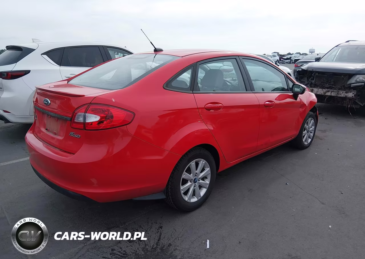2013 Ford Fiesta Se VIN:3FADP4BJ5DM140726 - 4