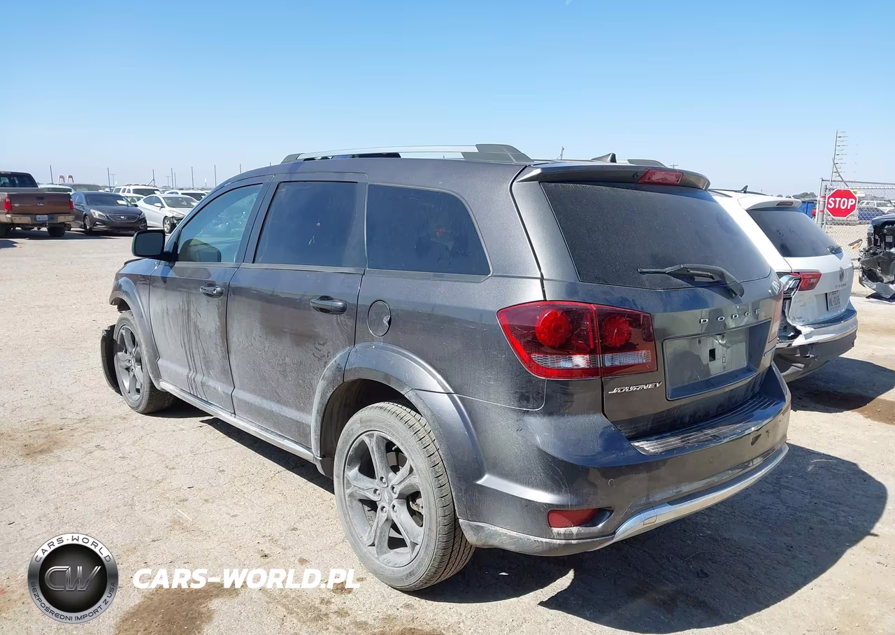 2020 Dodge Journey Crossroad VIN:3C4PDCGB5LT188016 - 3