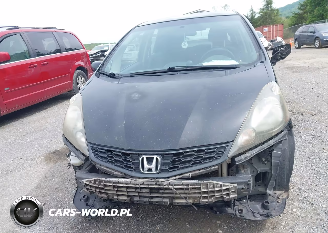 2012 Honda Fit Sport VIN:JHMGE8H59CC011854 - 13