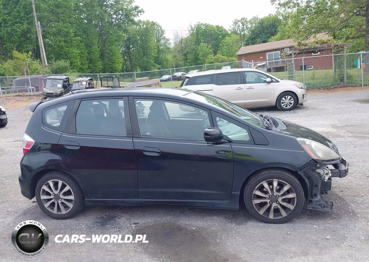 2012 Honda Fit Sport VIN:JHMGE8H59CC011854 - 14
