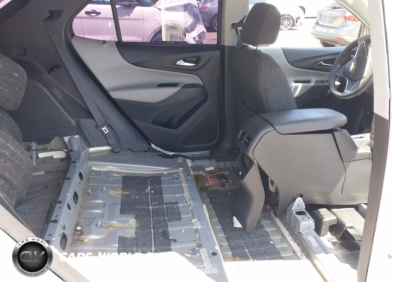 2018 Chevrolet Equinox Ls VIN:2GNAXHEV5J6162130 - 8