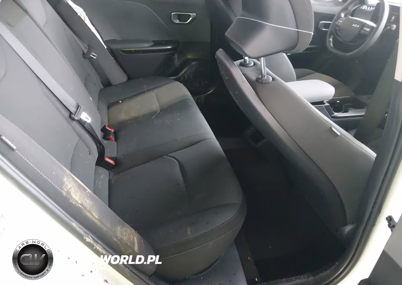 2026 Kia K4 Lxs VIN:3KPFT4DE6TE322877 - 8