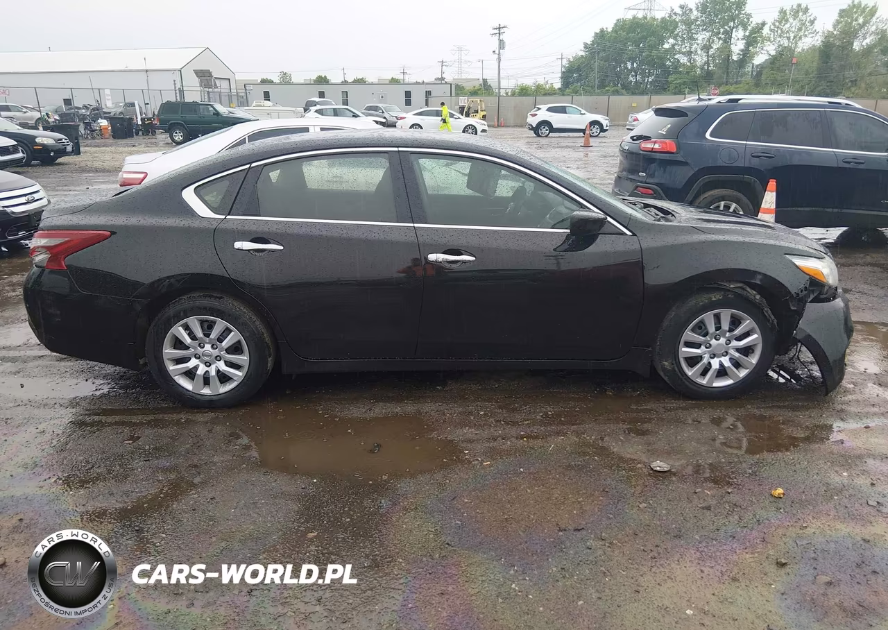2018 Nissan Altima 2.5 S VIN:1N4AL3AP3JC287557 - 13