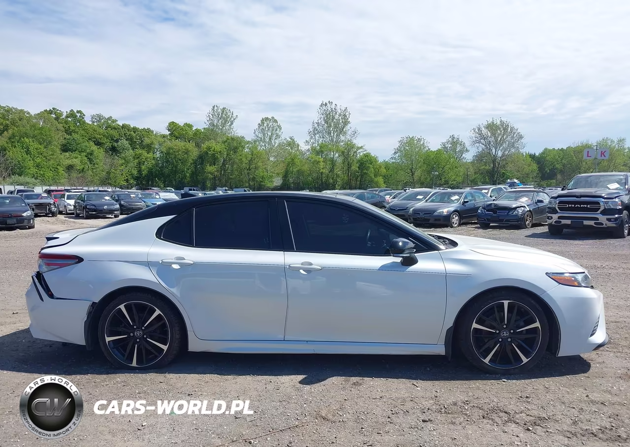 2018 Toyota Camry Xse V6 VIN:4T1BZ1HK5JU011690 - 14
