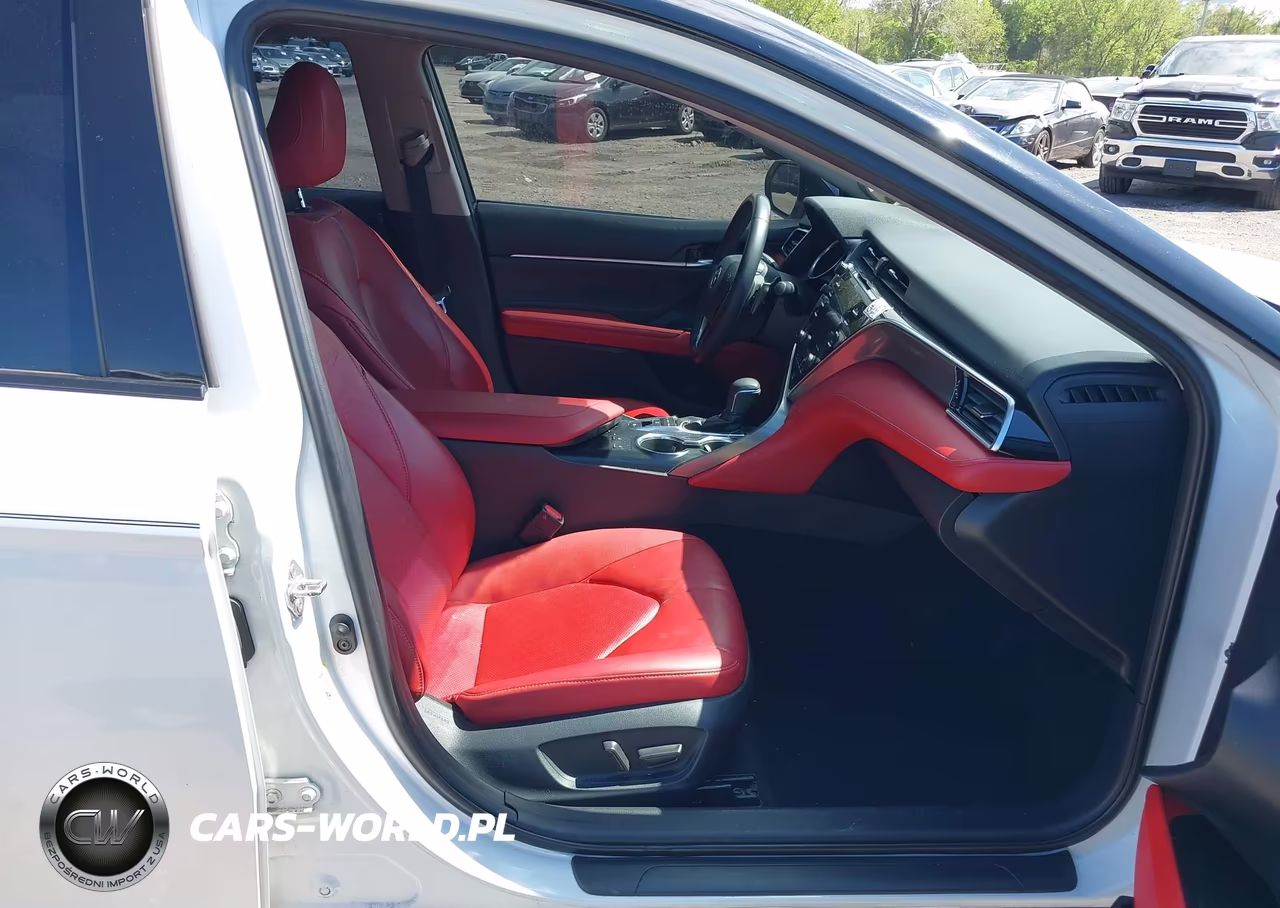 2018 Toyota Camry Xse V6 VIN:4T1BZ1HK5JU011690 - 5