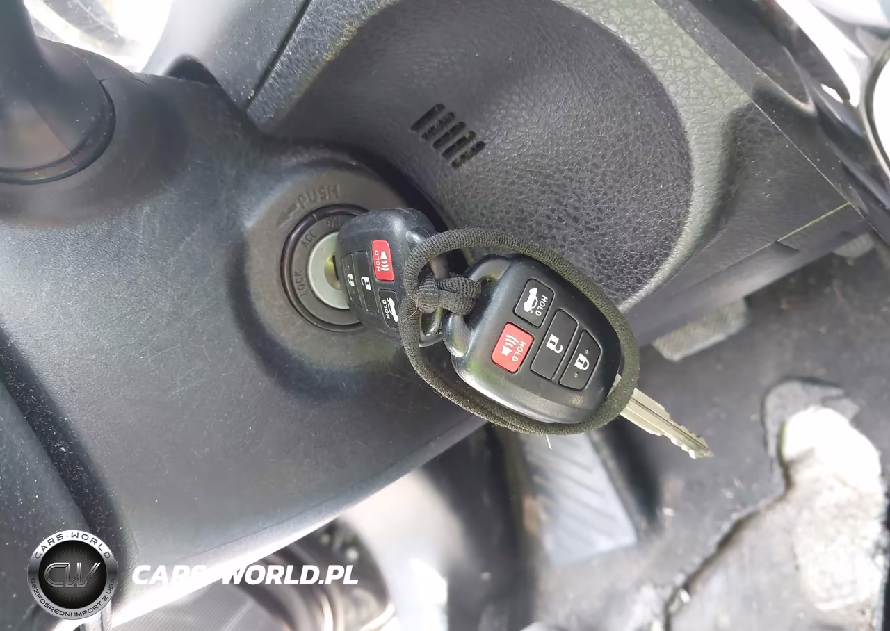 2019 Toyota Corolla Le VIN:5YFBURHE1KP941192 - 11