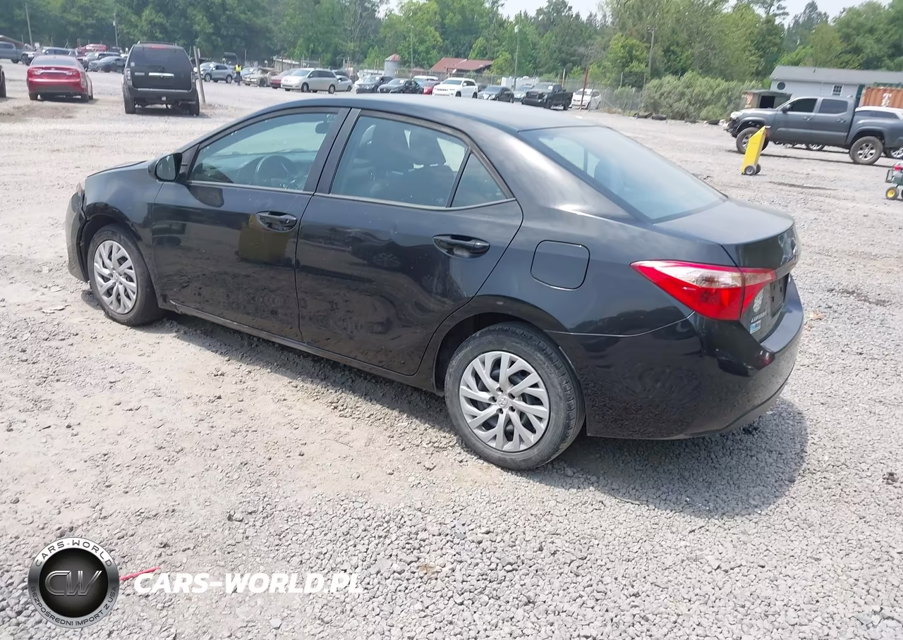 2019 Toyota Corolla Le VIN:5YFBURHE1KP941192 - 3