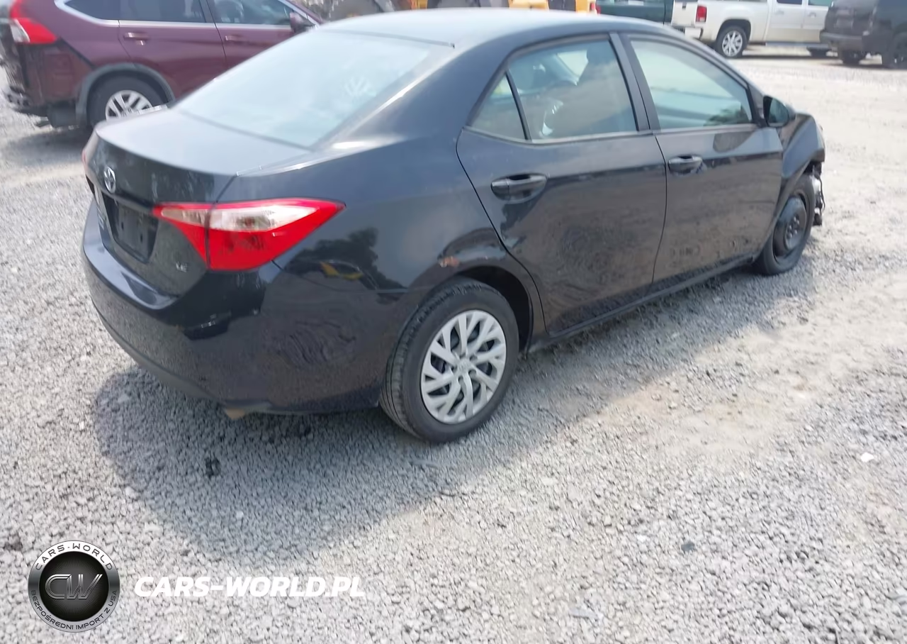 2019 Toyota Corolla Le VIN:5YFBURHE1KP941192 - 4
