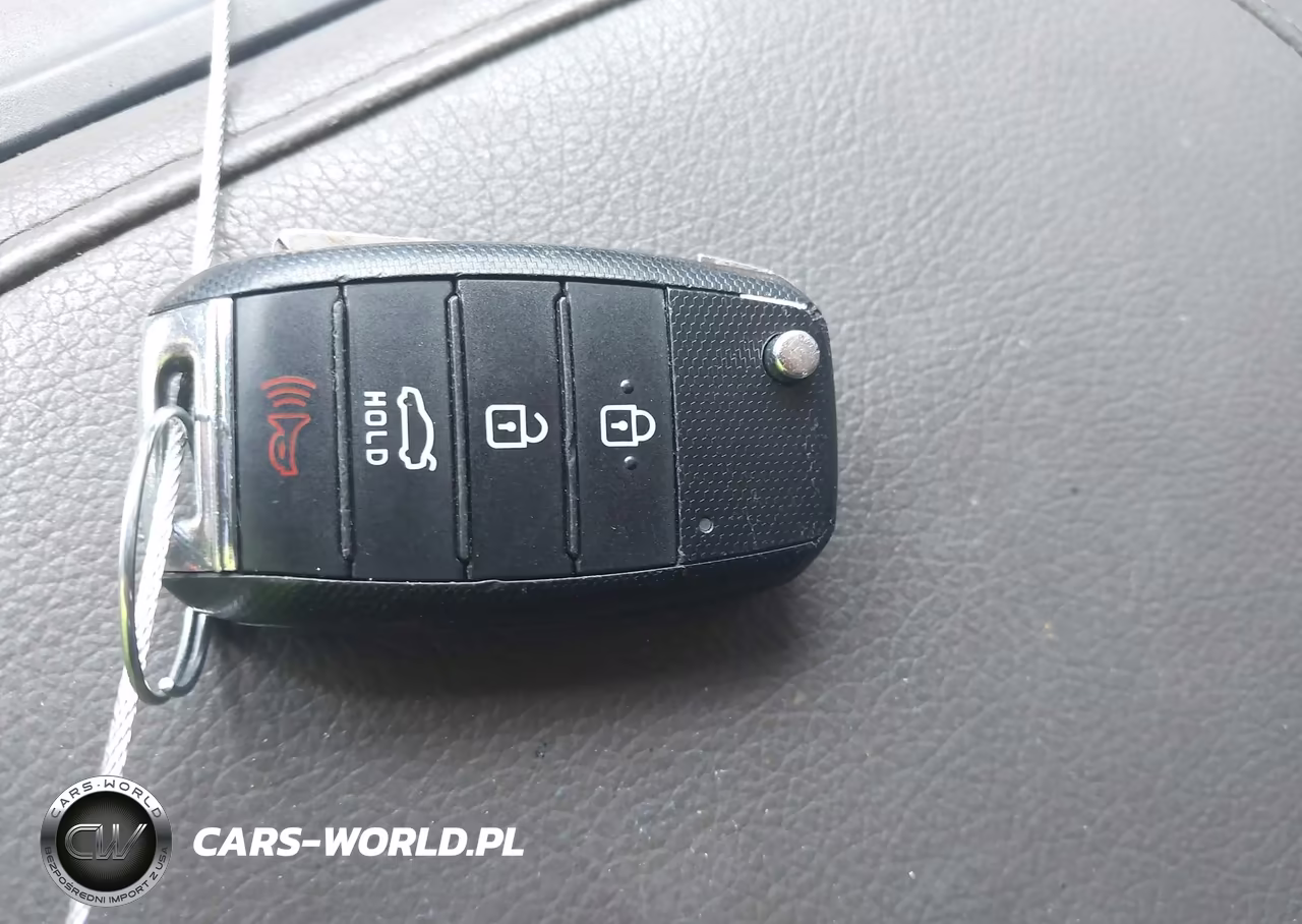 2019 Kia Optima Lx VIN:5XXGT4L35KG301626 - 11