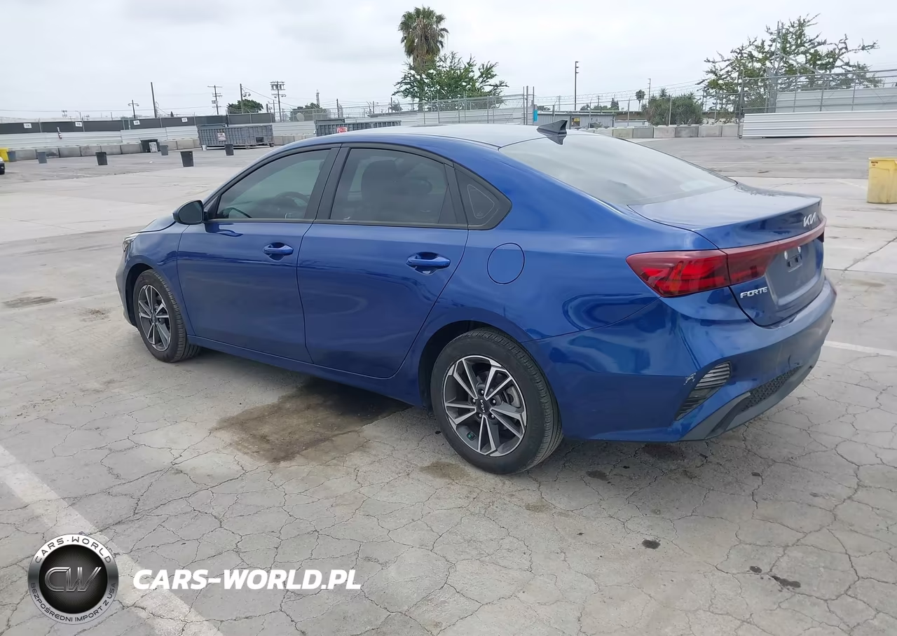 2023 Kia Forte Lxs VIN:3KPF24AD6PE668271 - 3