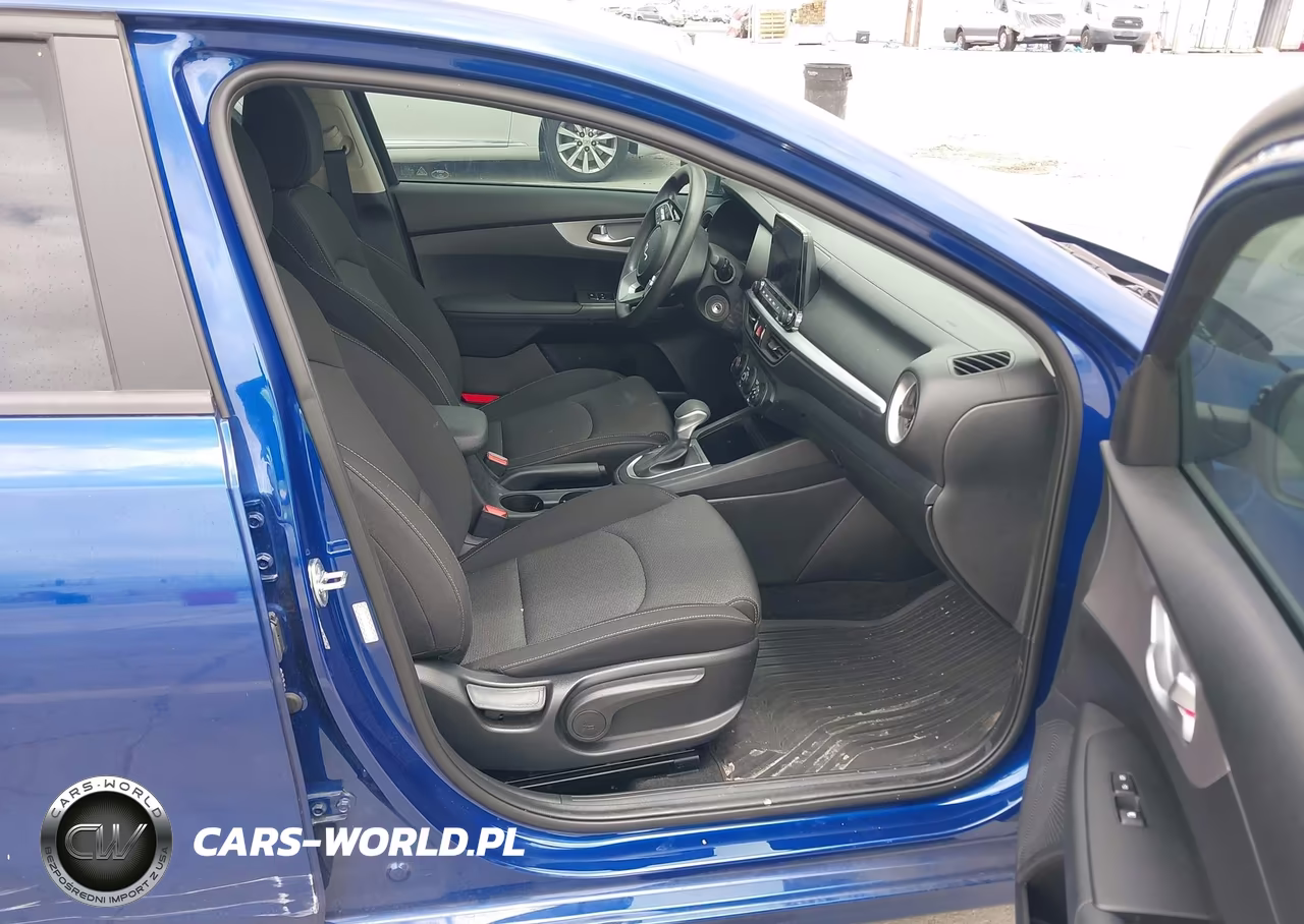 2023 Kia Forte Lxs VIN:3KPF24AD6PE668271 - 5