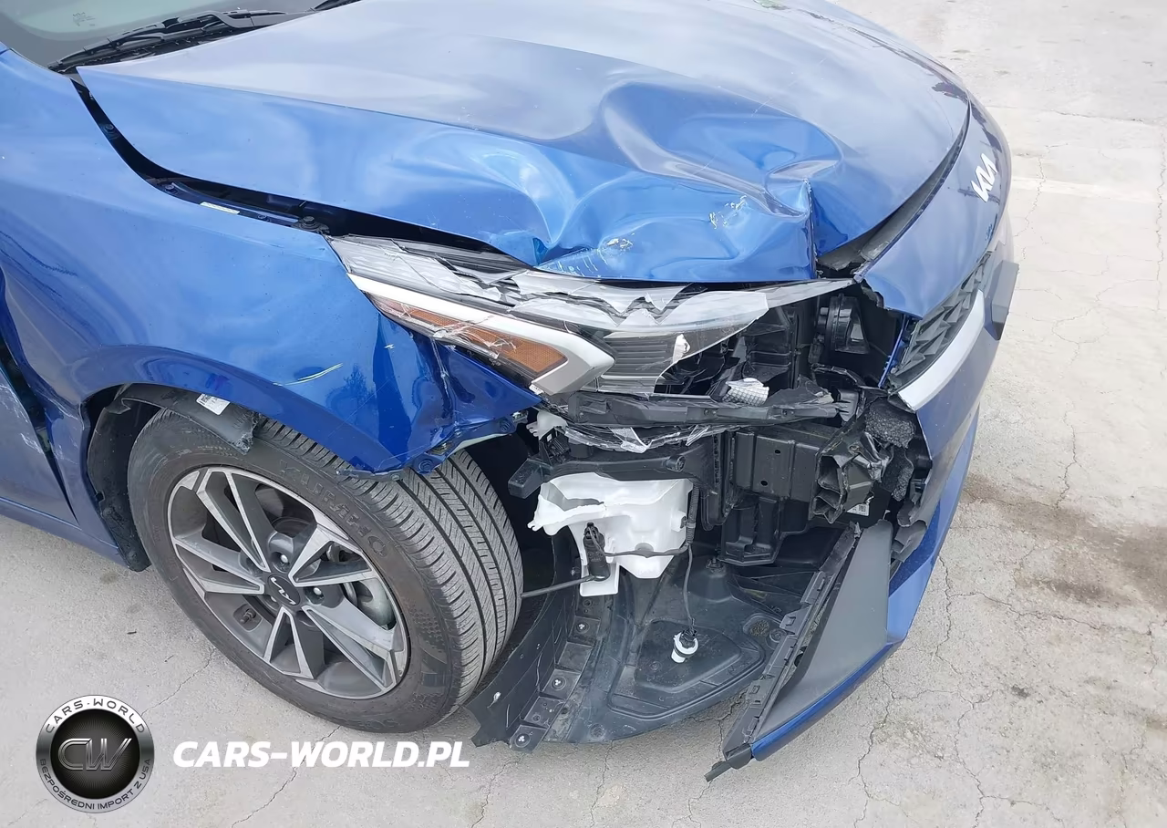2023 Kia Forte Lxs VIN:3KPF24AD6PE668271 - 6