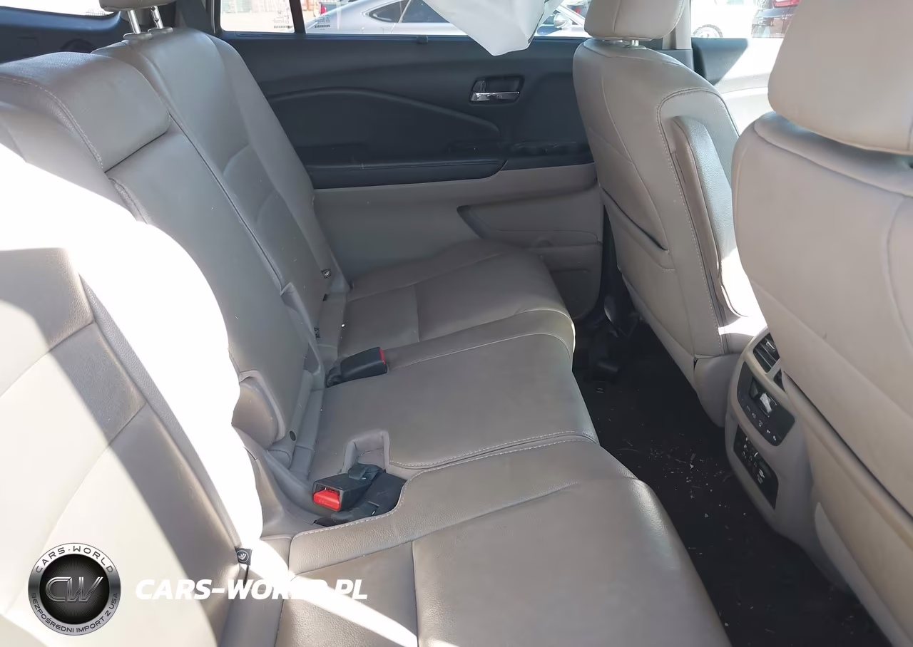 2017 Honda Pilot Touring VIN:5FNYF5H90HB037919 - 8