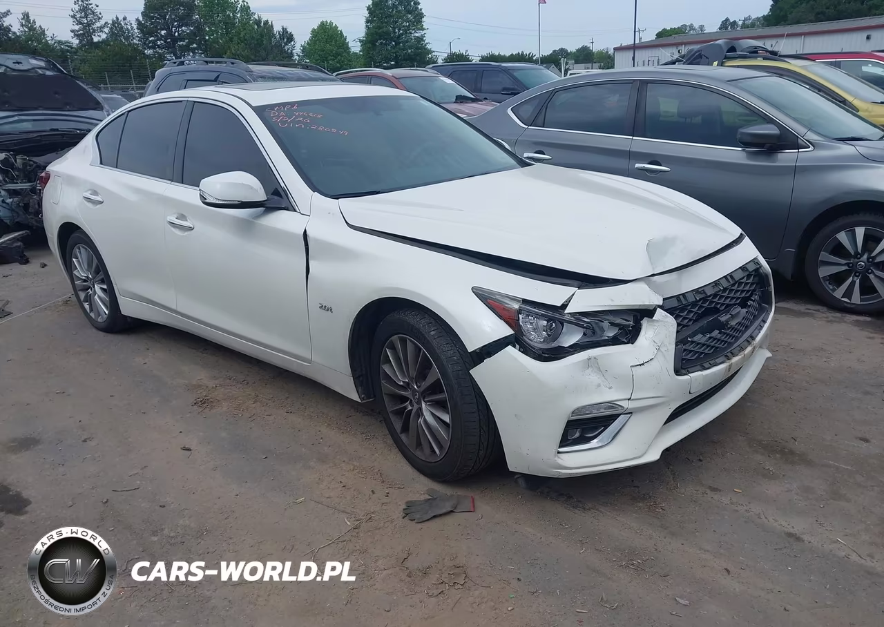 2018 Infiniti Q50 2.0T Luxe – zdjęcie 1 z 17
