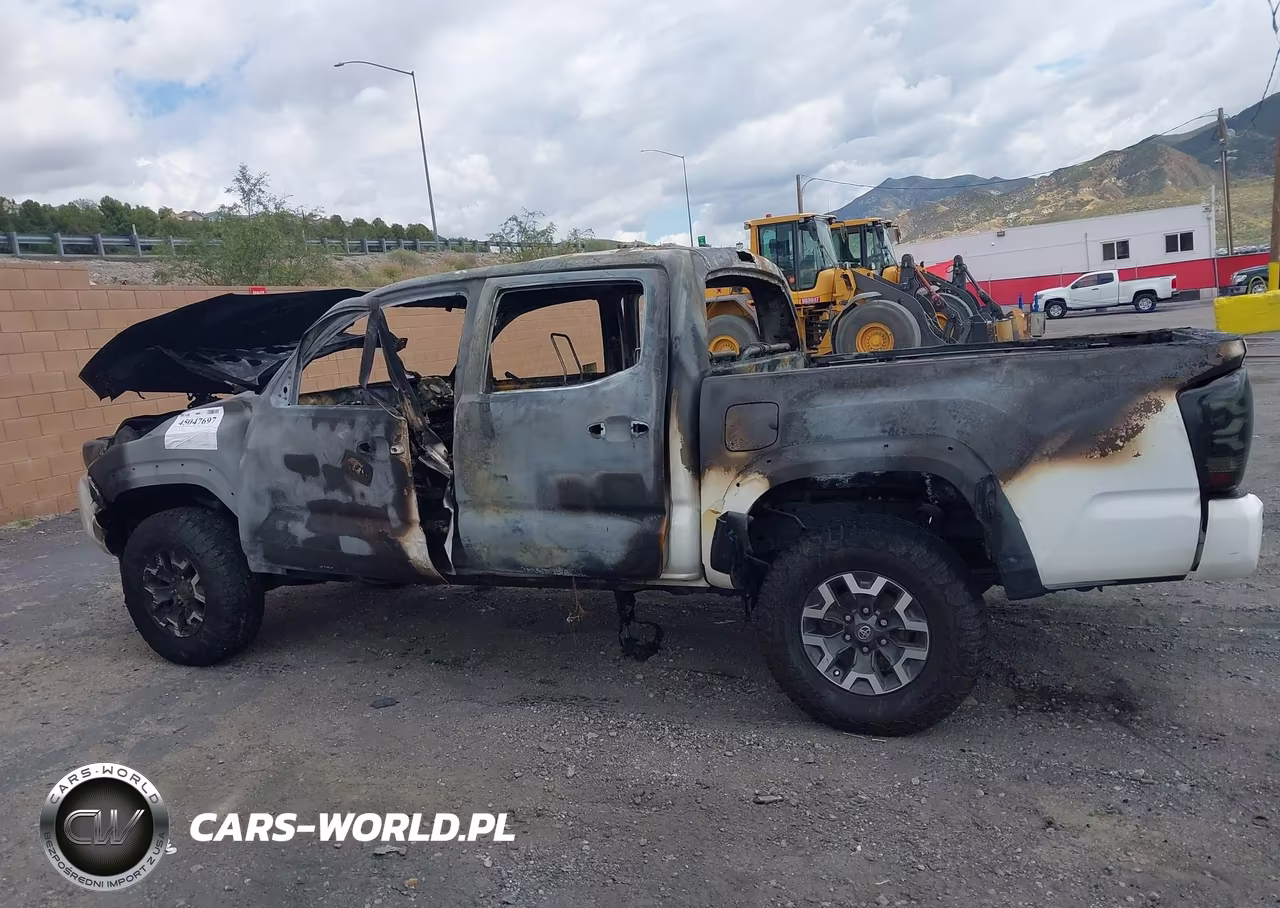 2018 Toyota Tacoma Trd Off Road VIN:3TMCZ5AN5JM180519 - 14