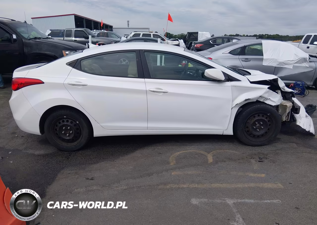 2012 Hyundai Elantra Gls VIN:5NPDH4AE0CH134090 - 13