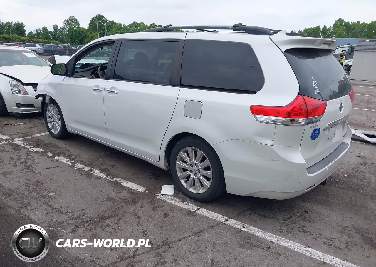 2011 Toyota Sienna Limited V6 VIN:5TDYK3DC7BS159052 - 3