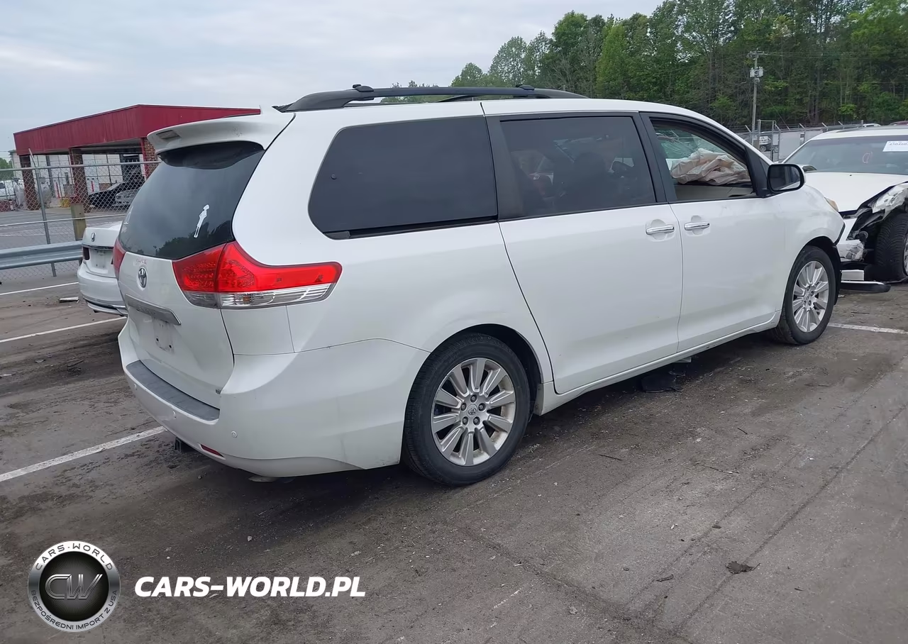 2011 Toyota Sienna Limited V6 VIN:5TDYK3DC7BS159052 - 4