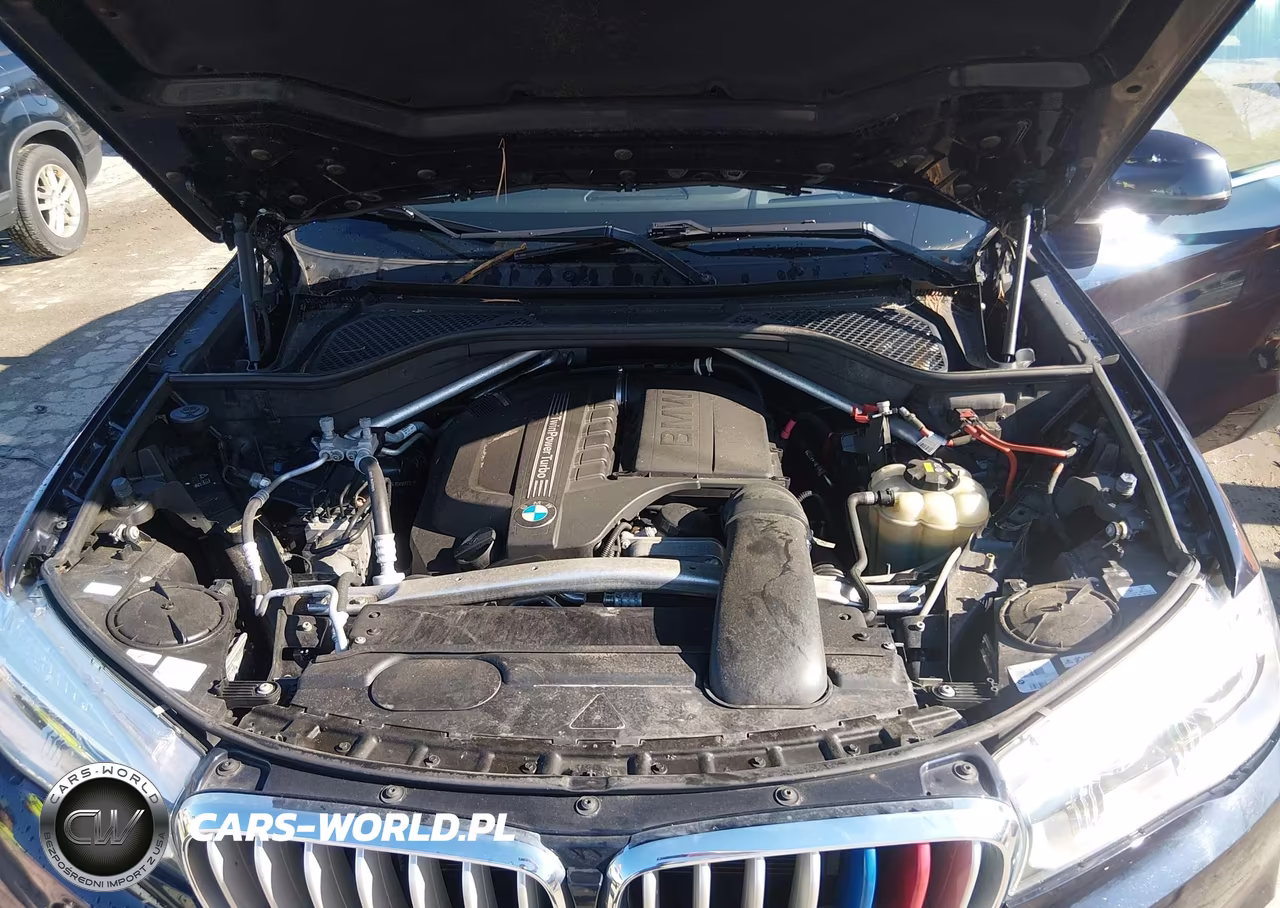 2018 BMW X5 xDrive35I VIN:5UXKR0C59J0X97774 - 10