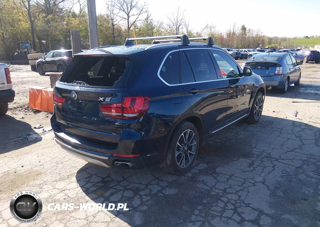 2018 BMW X5 xDrive35I VIN:5UXKR0C59J0X97774 - 4