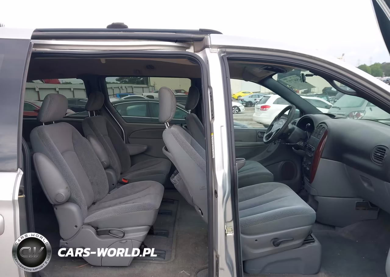 2004 Chrysler Town & Country Lx VIN:2C8GP44R64R508641 - 8