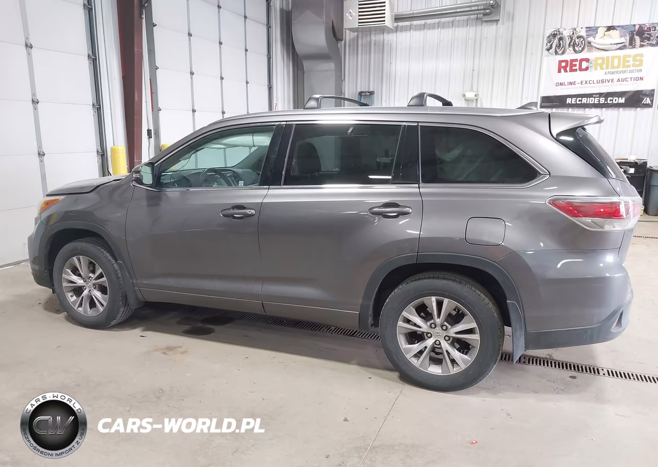 2015 Toyota Highlander Xle V6 VIN:5TDJKRFH9FS166877 - 14