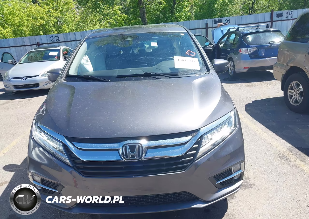 2019 Honda Odyssey Touring VIN:5FNRL6H86KB037361 - 13
