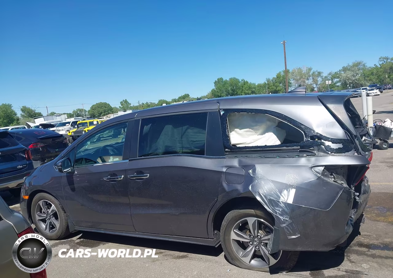 2019 Honda Odyssey Touring VIN:5FNRL6H86KB037361 - 15