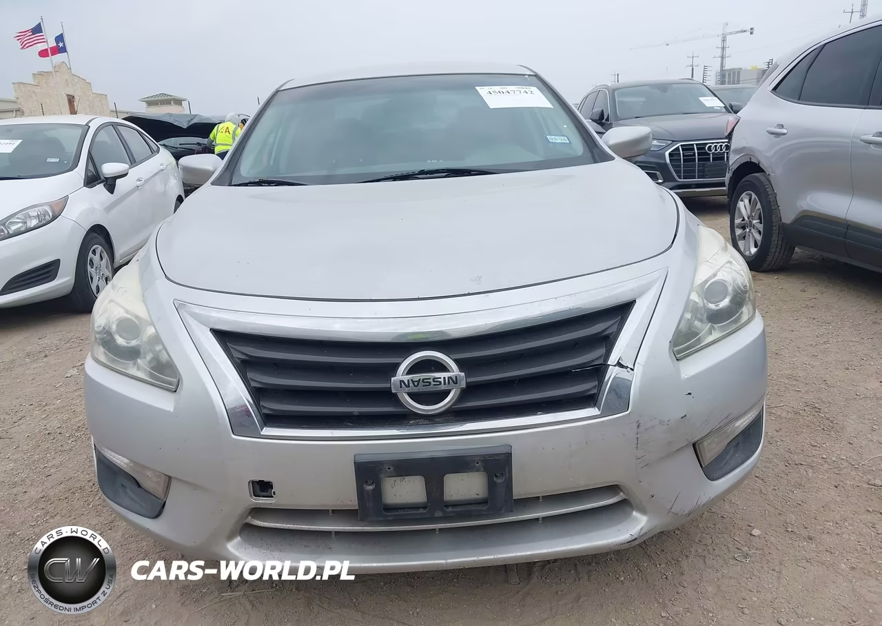 2015 Nissan Altima 2.5 S VIN:1N4AL3AP4FN921549 - 13