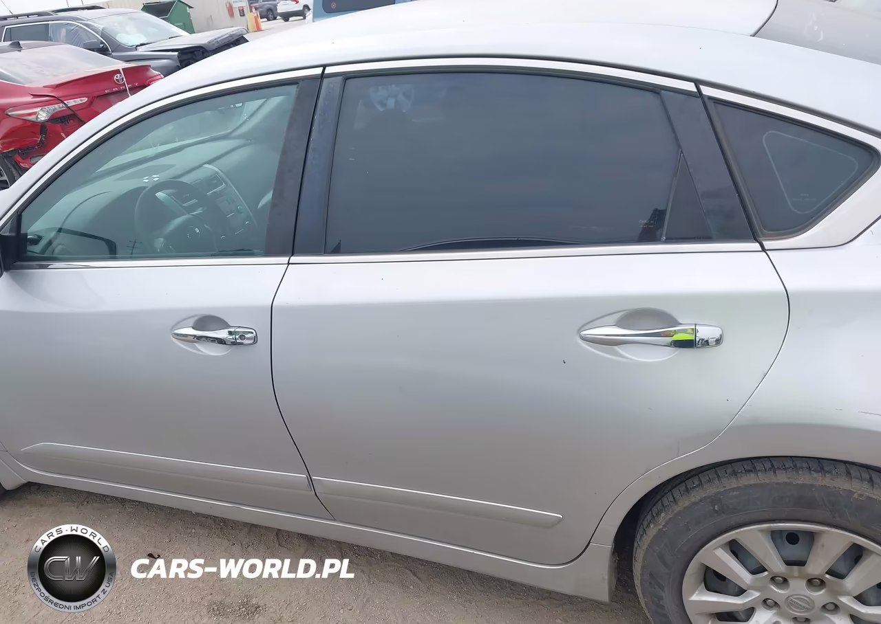2015 Nissan Altima 2.5 S VIN:1N4AL3AP4FN921549 - 15