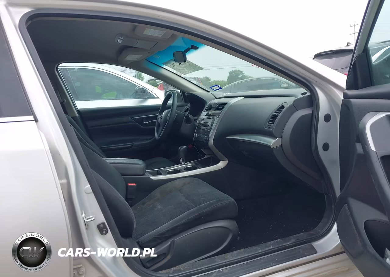 2015 Nissan Altima 2.5 S VIN:1N4AL3AP4FN921549 - 5