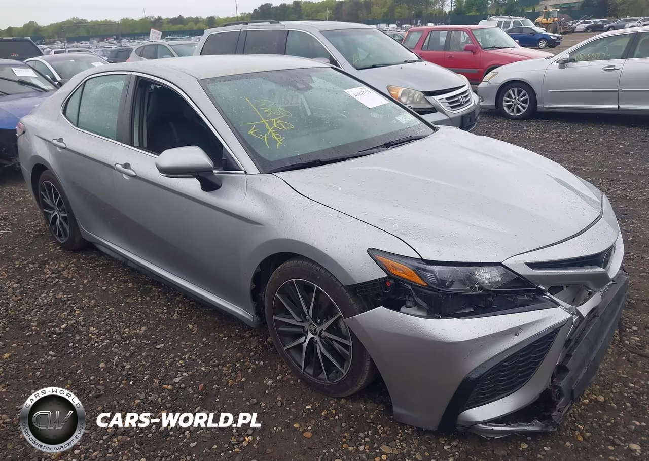 2024 Toyota Camry Se – zdjęcie 1 z 17